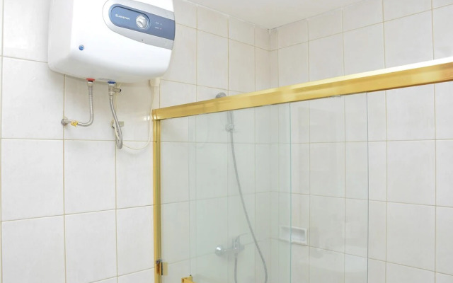 Spacious and Strategic 3BR at Thamrin Executive Apartment