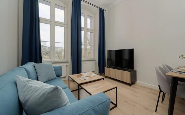 Stylish Apartment in Wrocław by Renters