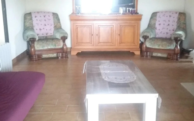 House With 2 Bedrooms in Eymet, With Enclosed Garden