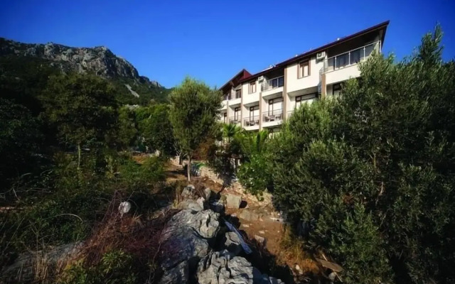 Kumlubük Otel