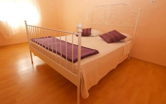 Apartment 1157