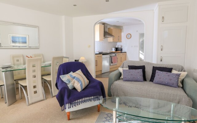 28 the Salcombe