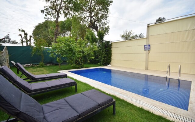 Villa Hakan 2 by Helaltatilvillari