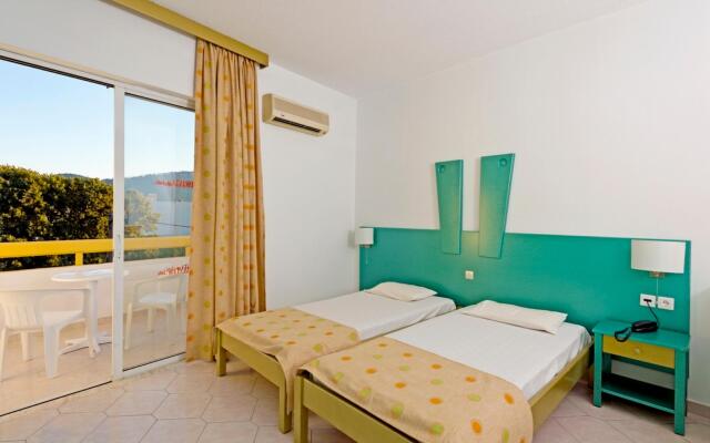 Trianta Hotel Apartments