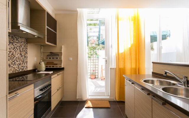 ALTIDO Charming Patio