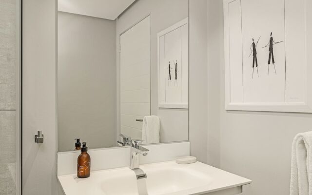 16 on Bree Luxury Apartments