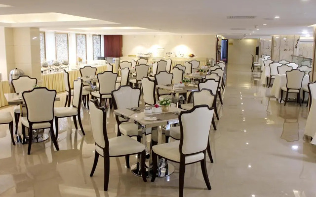 Guangzhou Jin Wan Li Business Hotel