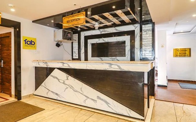 Fabhotel Twin Tree Suites