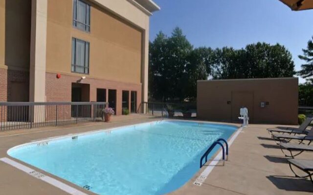 Hampton Inn Springfield-South