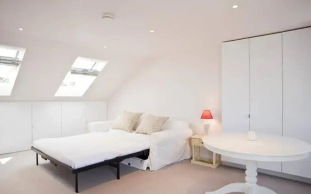Veeve  House Bassein Park Road Shepherds Bush