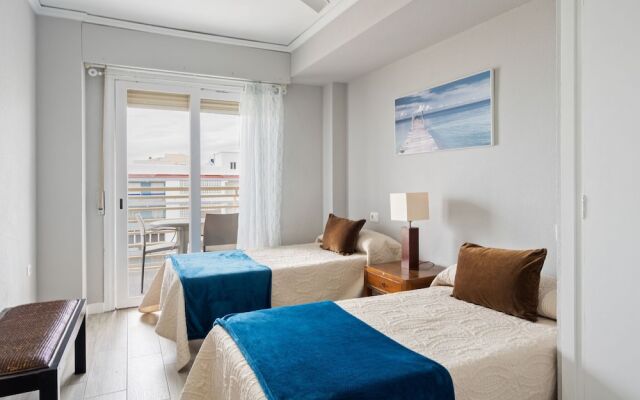 Dreamy Apartment in Gandia at Beach