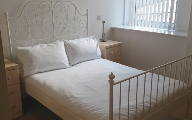 High 5 Apartment