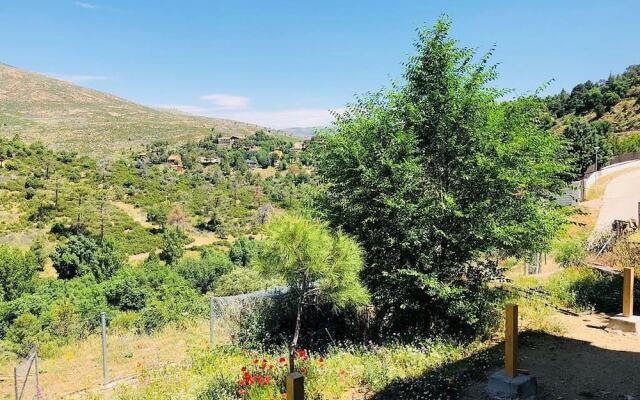 Studio in Robledo de Chavela, With Wonderful Mountain View