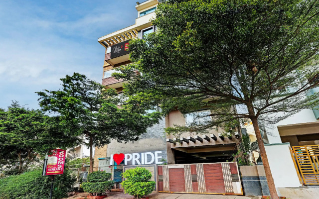 Collection O 14320 Pride Manyata