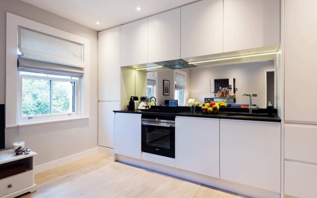 The Old Brompton Nest