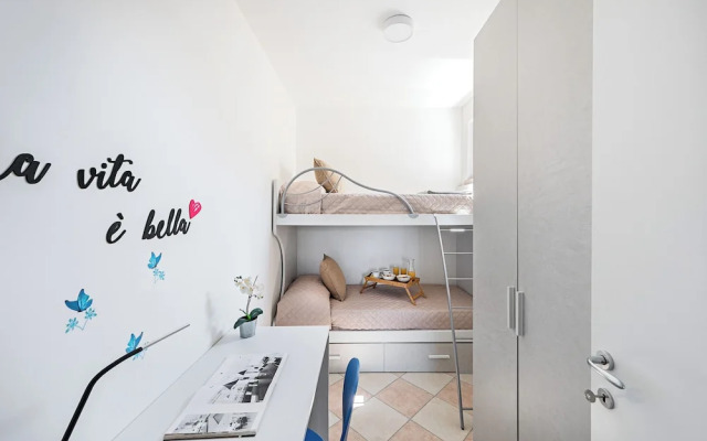 I Ciliegi con piscina by Wonderful Italy