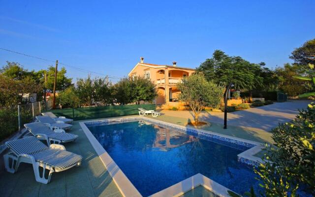 Apartments Nikaia