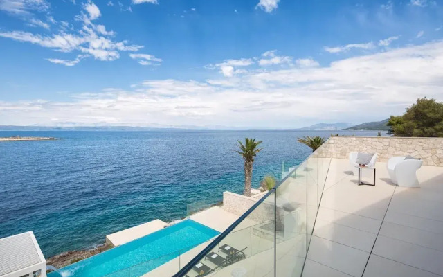Luxury Villa Palma de Korkyra with Pool