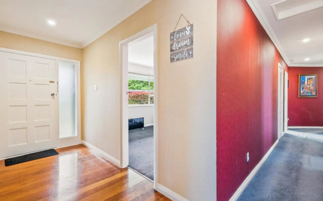 Winara Winner - Waikanae Holiday Home