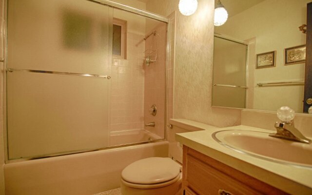 372 Rim Drive - 3 Br Home