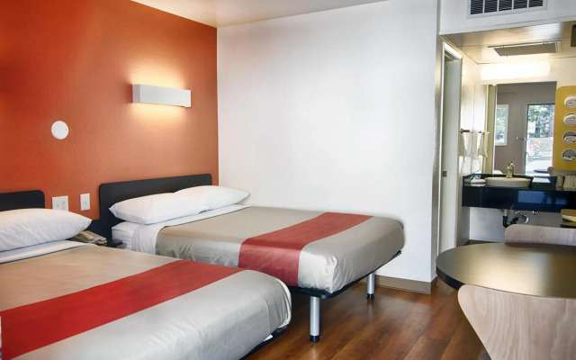 Motel 6 Mammoth Lakes, CA