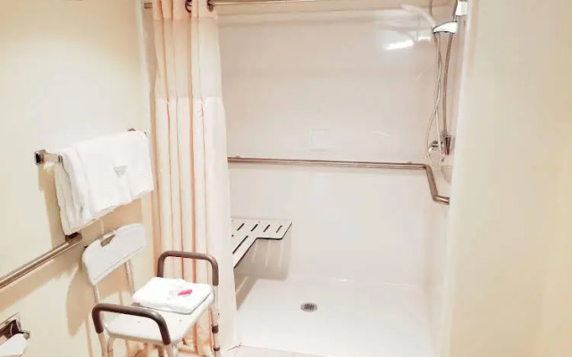 Ramada By Wyndham Alpena