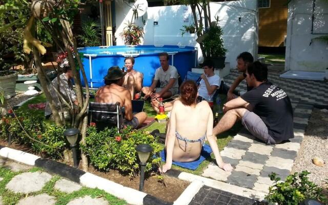 Lavinia Beach Hostel