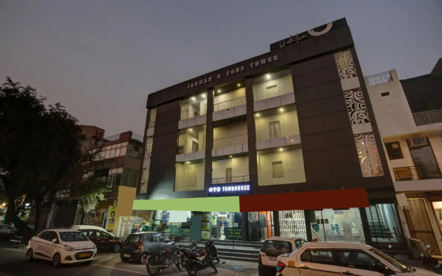 Townhouse 475 Nangal Raya Pankha Road