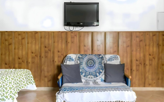 Peaceful Apartment Close to the Coast