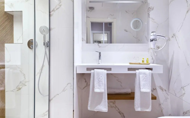 Отель Boutique Adolfo