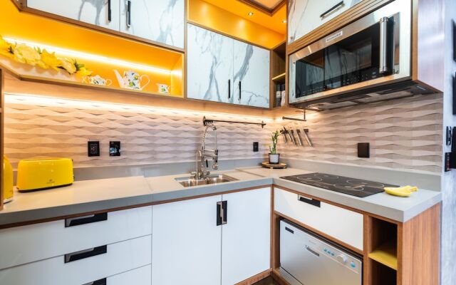 Stunning Views | Luxurious Apartment with Marginal Pinheiros View at River One Residencial by Okaeri Home Apartments