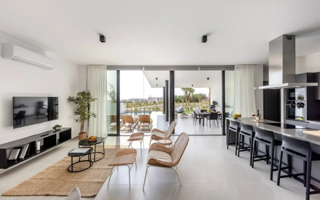 Protaras Aqua Pearl Villa 9