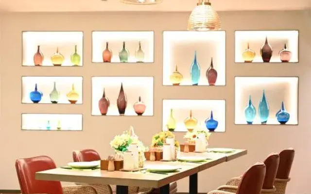 O.live Social Hotel (Lufeng Donghai Avenue)