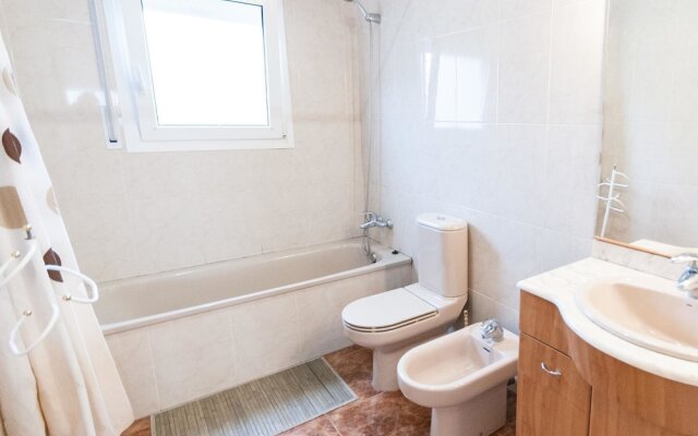 Spacious Holiday Home in L'escala With Swimming Pool