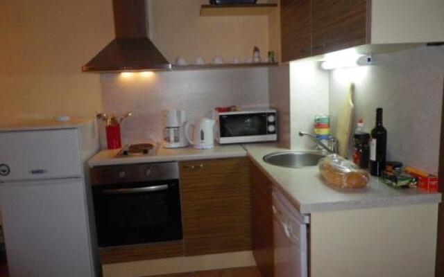 MD Alexander Services Apartments