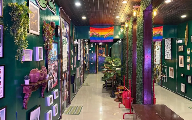 Forrest Hostels