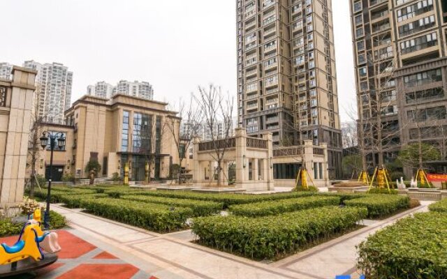 Yuyanjia Apartment ( Wuhan Zhengtang IBO Times )