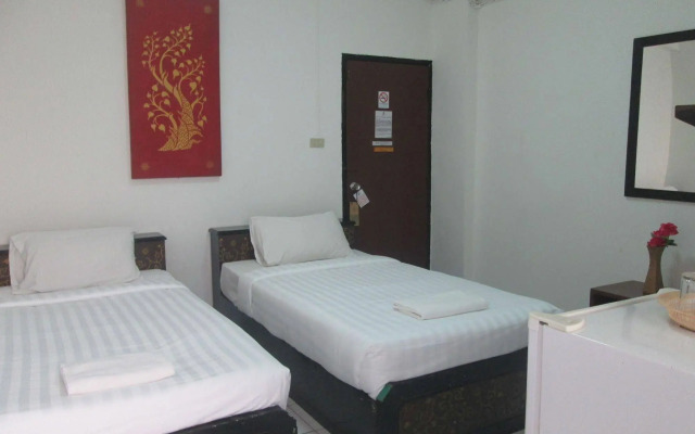 Royal Guesthouse at Chiang Mai Old City By Hjz
