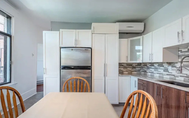 Beautiful 6BR Apt Near Olympic Stadium
