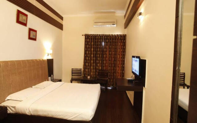 Hotel Mj Residency