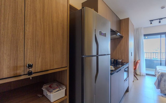 Studio com Varanda a 650m do Metr - Vila Mariana
