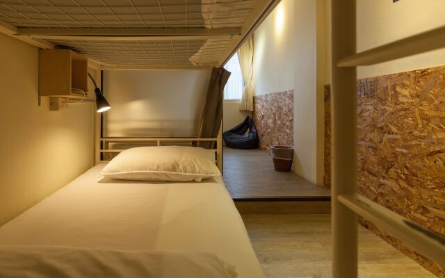 Sleeping Boot Hostel