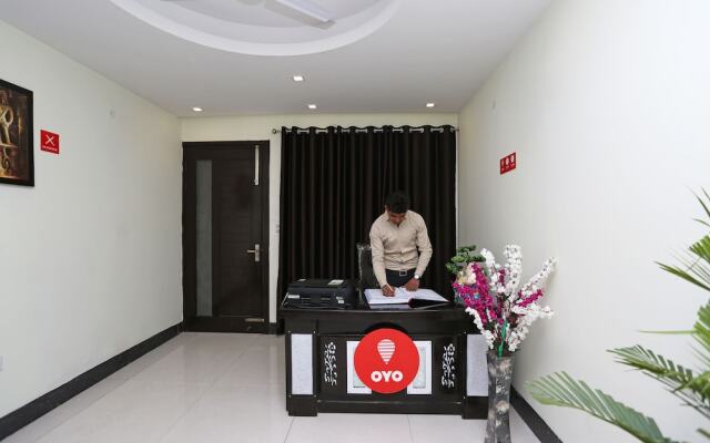 OYO 11090 Maira Homes