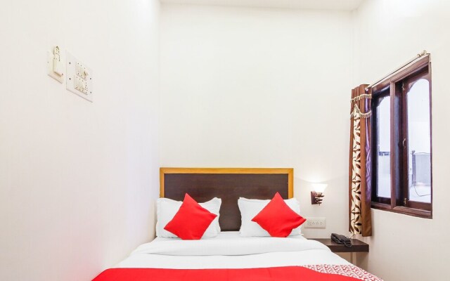 OYO 15840 Hotel Nandini