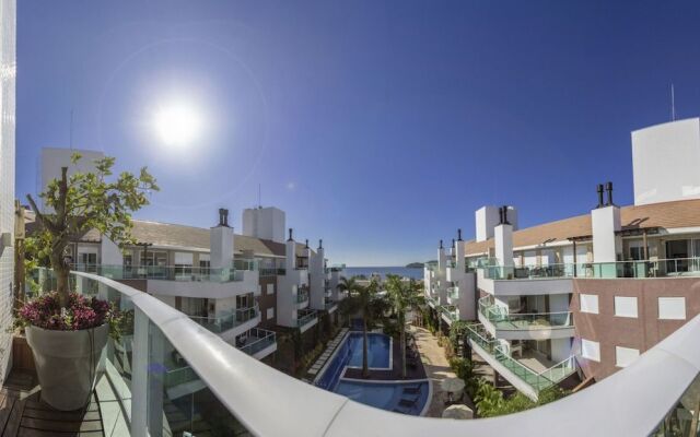 Fabulosa Cobertura com Jacuzzi - Condomínio com Piscina - Boulevard Bombinhas