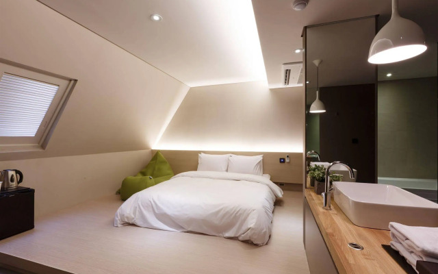 H Hotel Seocho