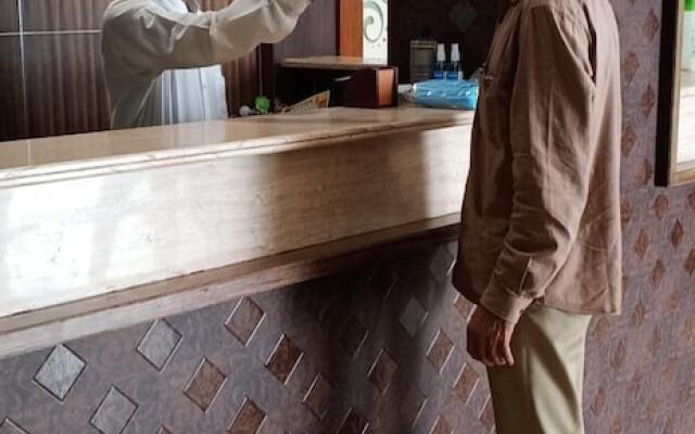 Hotel City Square by KeyMagics