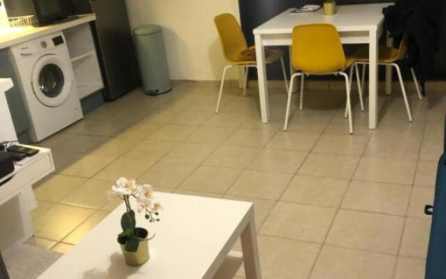 Beau Studio De 30 M2 Avec Vue Mer