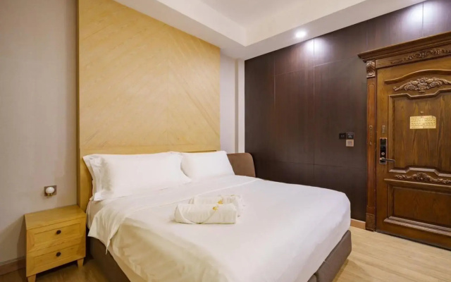 Khum Damnoen Resort