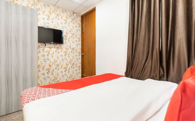 Hotel Kapoor Residency by OYO Rooms